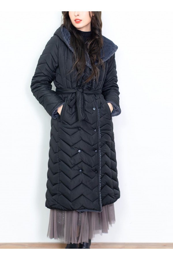 Hooded puffer jacket with belt