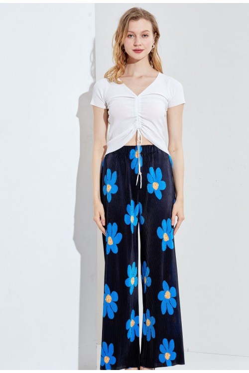 Pleated printed trousers