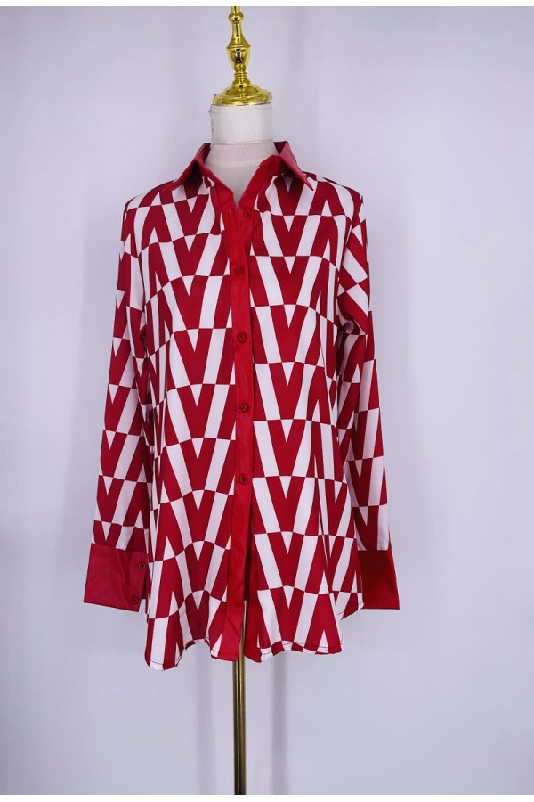Printed shirt with faux leather sleeve and collar