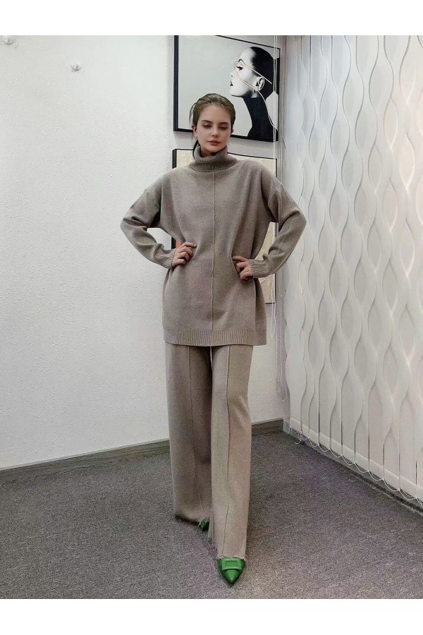 Ensemble pull et pantalon